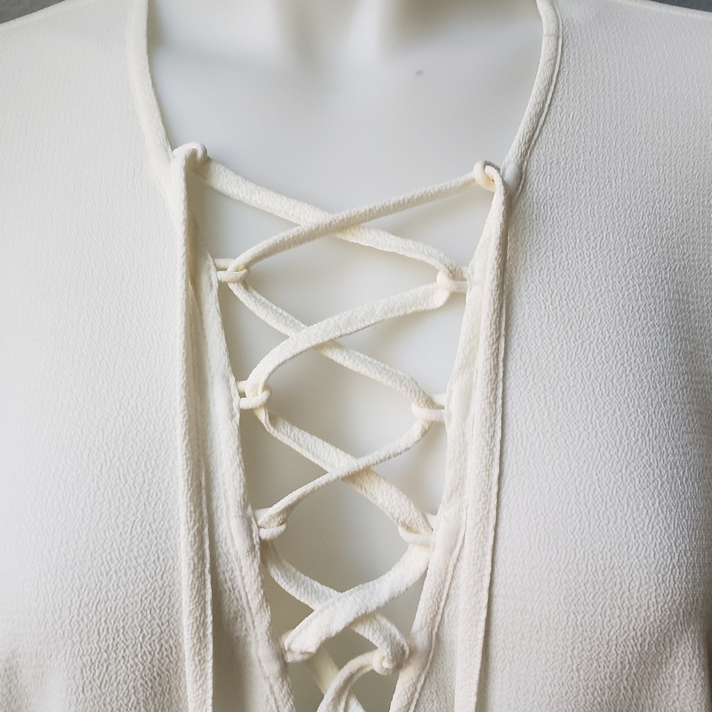 Bebe Ivory Boho Bell Sleeve Lace-up Peasant Top - Picture 3 of 5